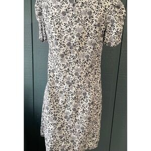 LOFT Black White Floral Print Puff Sleeve Knee Length Dress Size Medium‎